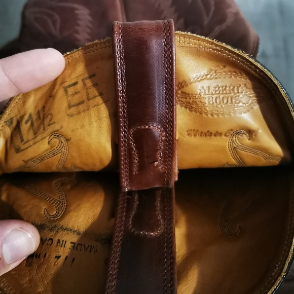 Cowboy boots - Picture 2 of 4